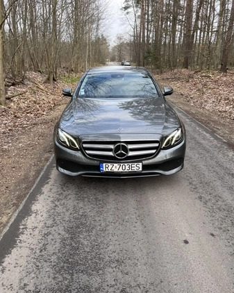 Mercedes-Benz Klasa E cena 82999 przebieg: 363000, rok produkcji 2018 z Rzeszów małe 704